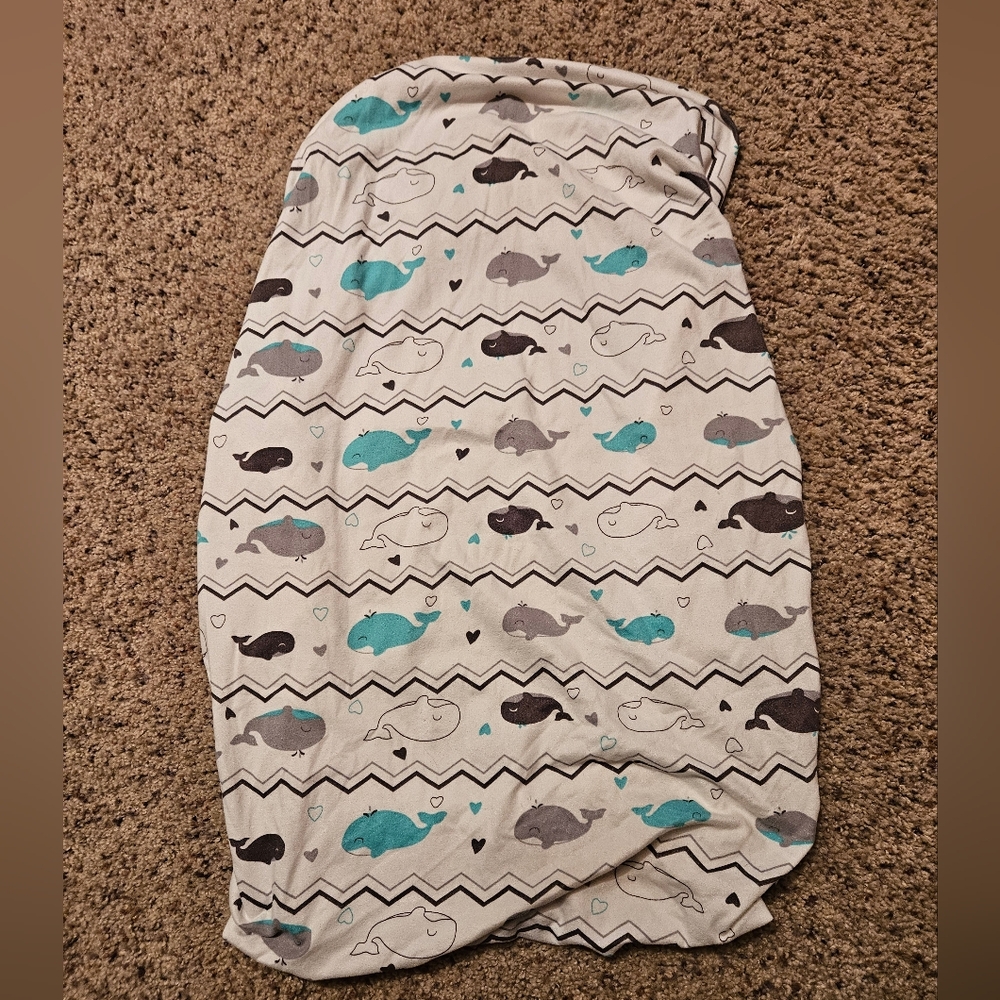 Whale Patterned Bassinet Sheet - Picture 2 of 3